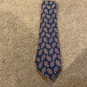 Tom james tie